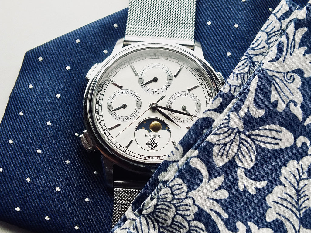 White Triple Date Moonphase